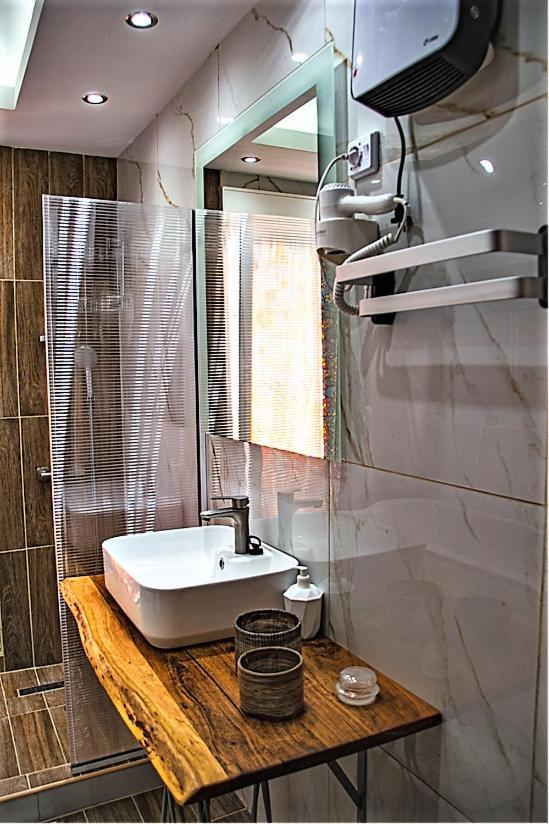Kassandrou Suite Hot Tub-Jakuzzi - 2 Bedrooms - Big Balcony - Center Tessalónica Exterior foto