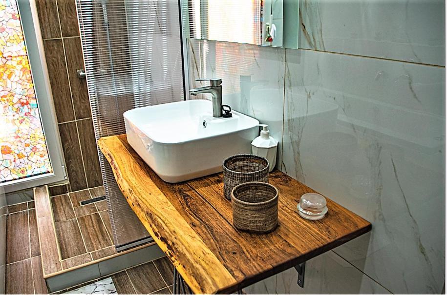 Kassandrou Suite Hot Tub-Jakuzzi - 2 Bedrooms - Big Balcony - Center Tessalónica Exterior foto
